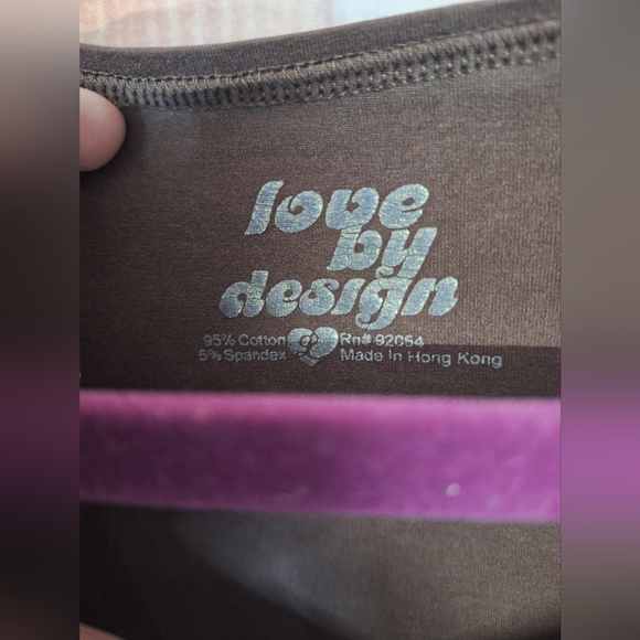 Love by Design size large brown v-neck t-shirt - Picture 3 of 3
